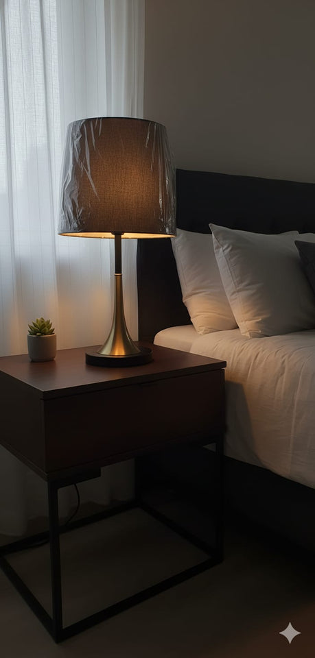 Mid-Century Modern Brass Table Lamp: A Touch of Golden Glamour 💛🛋️✨